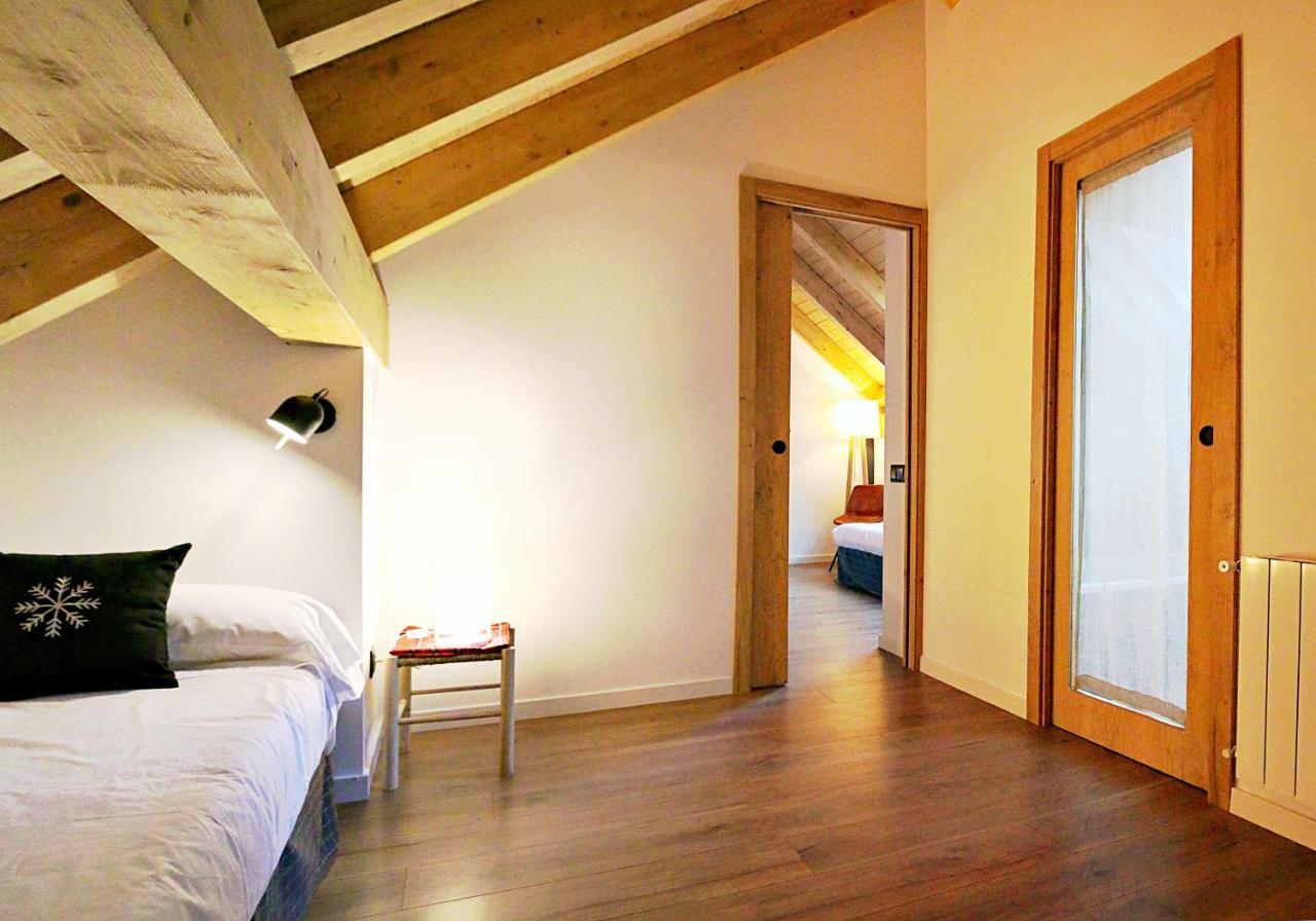 Hotel Lo Paller Valencia D'Aneu المظهر الخارجي الصورة