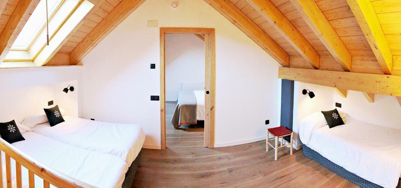 Hotel Lo Paller Valencia D'Aneu المظهر الخارجي الصورة