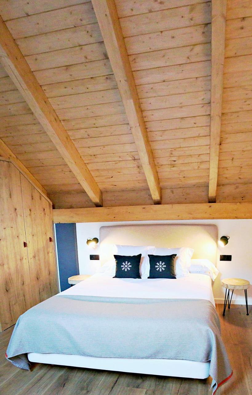 Hotel Lo Paller Valencia D'Aneu المظهر الخارجي الصورة